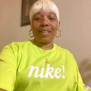 Meet your Posher, Joann